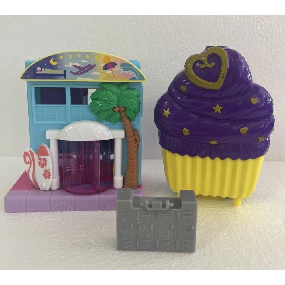 Polly Pocket 2019 Pollyville Hotel & 2017 Sweet Treat Compact & Locker - Mattel
